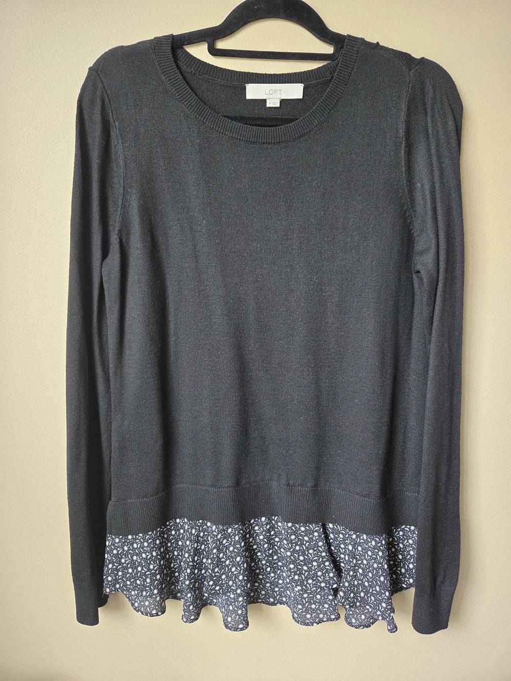 LOFT Black Long-Sleeve Sweater with Printed Ruffle Hem